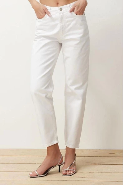 Kadın Moda Şık Kot Pantolon Dar Paça Regular Boy Denim Beyaz Yüksek Bel Mom Jeans - 2