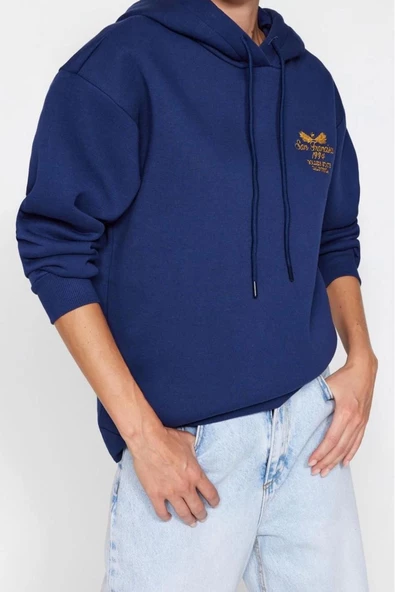 Kadın Kapüşonlu Düşük Kol Standart Normal Kalıp Nakışlı Kalın Polarlı Örme Sweatshirt - 3