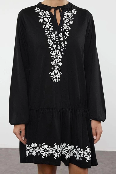 Kadın Moda Şık Mini Boy V Yaka Regular Balon Kol Baskılı A-line Çan Açılan Örme Elbise
