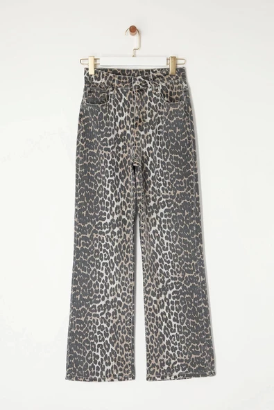 Kadın Moda Şık Kot Pantolon Boru Paça Uzun Boy Denim Leopar Desenli Kahverengi Yüksek Bel Jeans