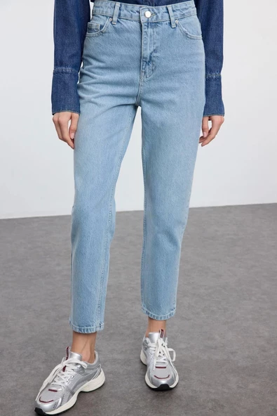 Kadın Moda Şık Kot Pantolon Boru Paça Uzun Boy Denim Mavi Yüksek Bel Mom Jeans