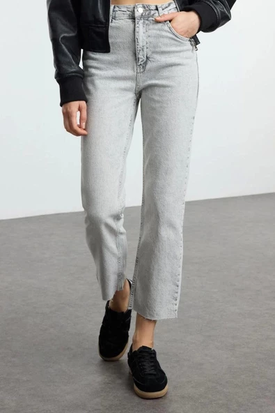 Kadın Moda Şık Kot Pantolon Boru Paça Uzun Boy Denim Gri Yüksek Bel Straight Jeans - 2