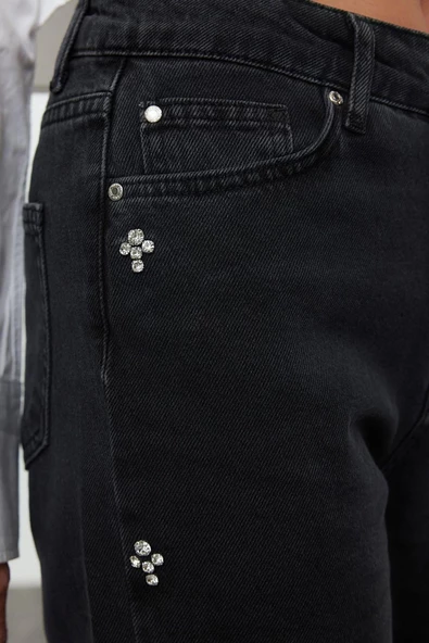 Kadın Moda Şık Kot Pantolon Boru Paça Uzun Boy Denim Taşlı Yüksek Bel Mom Jeans - 3