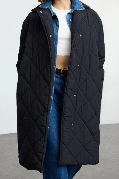 Kadın Moda Şık Bol Ceket Yaka Uzun Düz Astarlı Oversize Kuşaklı Uzun Kapitone Şişme Mont - 2