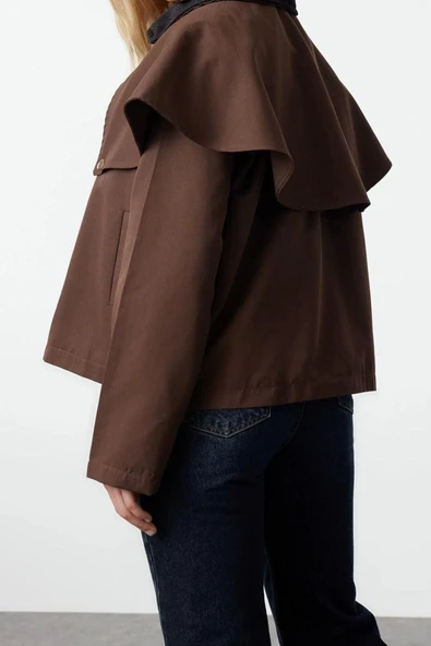 Kadın Moda Şık Oversize Gömlek Yaka Standart Düz Astarlı Omuz ve Yaka Detaylı İnce Ceket Mont - 5