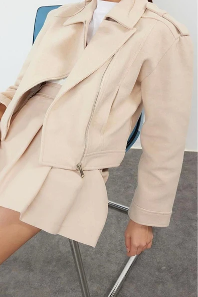 Kadın Moda Şık Regular Ceket Yaka Standart Düz Astarlı Örme Kaşe Crop Biker İnce Ceket Mont - 2
