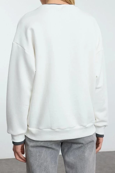 Kadın Moda Bol Bisiklet Yaka Düşük Kol Uzun Slogan Nakışlı Kalıp Kalın İçi Polarlı Örme Sweatshirt - 5