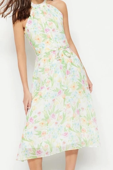 Kadın Moda Midi Boy Halter Yaka Regular Çiçek Desenli Kuşaklı A Kesim Kolsuz Astarlı Dokuma Elbise