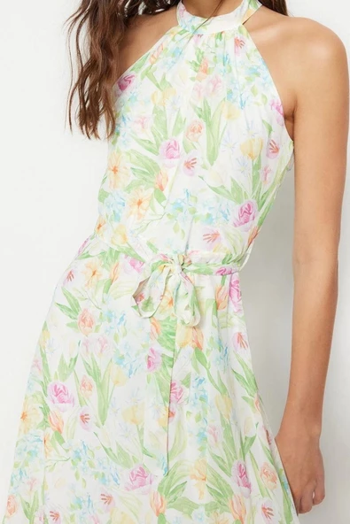 Kadın Moda Midi Boy Halter Yaka Regular Çiçek Desenli Kuşaklı A Kesim Kolsuz Astarlı Dokuma Elbise - 3