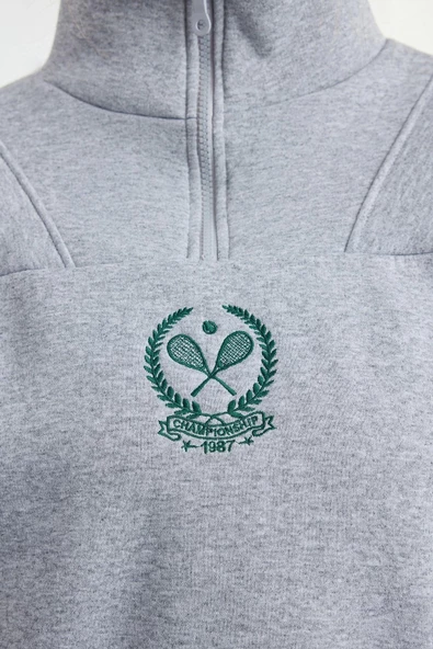 Kadın Fermuarlı Yaka Düşük Kol Standart Nakışlı Kalıp Kalın Polarlı Fermuarlı Yaka Örme Sweatshirt - 4