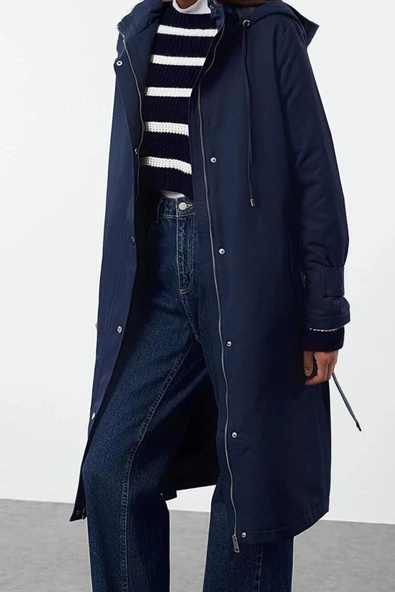 Kadın Moda Şık Oversize Kapüşonlu Yaka Uzun Düz Astarlı İçi Elyaflı Oversize Kalın Trençkot - 2