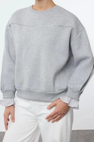 Kadın Relaxed Bisiklet Yaka Düşük Kol Dokuma Detaylı Rahat Kalıp Kalın İçi Polarlı Örme Sweatshirt