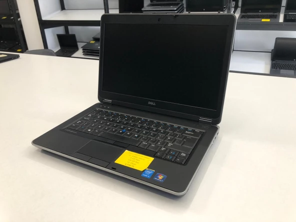 DELL LATITTUDE E6440 I5 - 4300U 8 GB RAM128 GB SSD 14" FULL HD EKRAN - 3