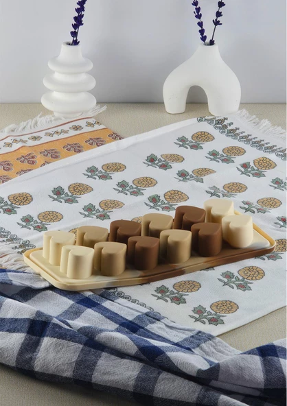 Silikon Kek Kurabiye Kalıbı - 12li Kalp Desenli Kalıp - Isıya Dayanıklı