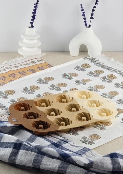 Silikon Kek Kalıbı - Spiral Desenli 12li Kurabiye Kalıbı - Isıya Dayanıklı - 2