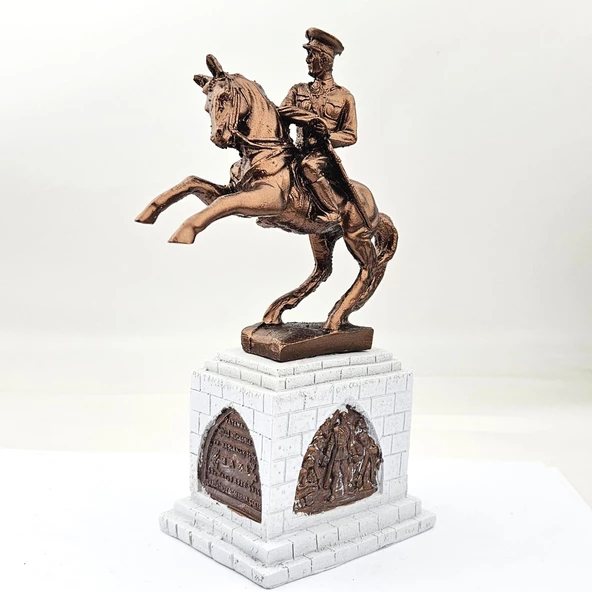 Atatürk Samsun Atlı Onur Anıtı Heykeli Biblo - 3