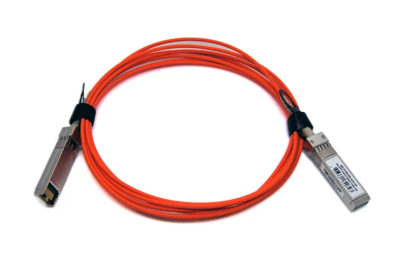 Beek 10G SFP+ Multimode AOC Kablo, 1 metre, Cisco, Huawei, Juniper vb. uyumlu<br>Beek 10G SFP+ Active Optical Cable, Multimode, 1 meter Cisco, Huawei, Juniper etc enabled