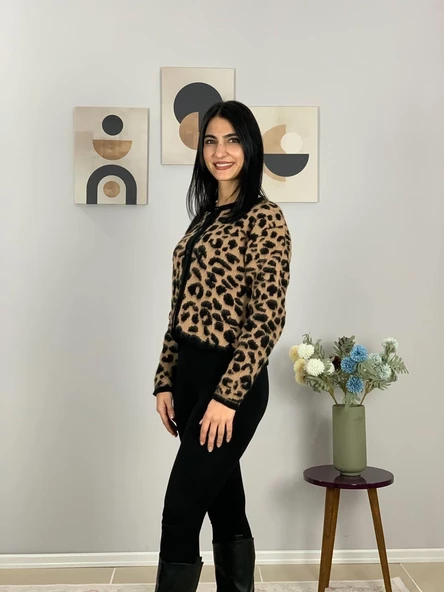 Kadın Siyah Kahverengi Leopar Desenli Kısa Sakallı Triko Hırka - 3