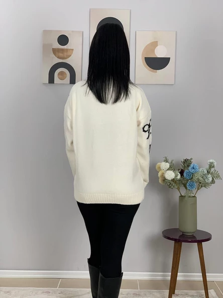 Kadın Krem Yarım Balıkçı Yaka Fiyonk Desenli Kazak - Resim 5