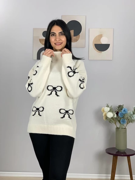 Kadın Krem Yarım Balıkçı Yaka Fiyonk Desenli Kazak - Resim 6