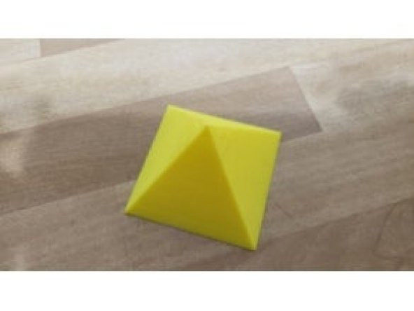 Kare Tabanlı İçi Boş Piramit Dekoratif Hediyelik Süs Eşyası Maket - 1