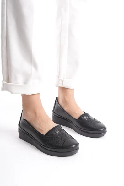 Kadın Siyah Günlük Ayakkabı Önü İşlemeli Tam Kalıp Dikişli Comfort Ayakkabı - Resim 3