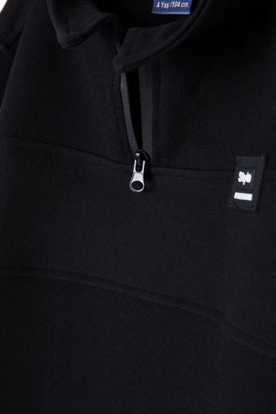 Siyah Fermuar Yakalı Sweatshirt ve Jean Pantolonlu Erkek Çocuk Takım 20107 - 2
