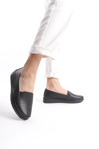 Kadın Önü Delikli Desenli Düz Loafer Comfort Taban Tam Kalıp Günlük Ayakkabı