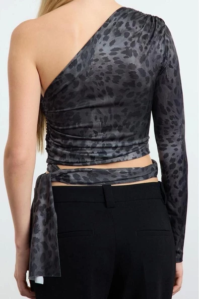 Stil Kadın Leopar Baskılı Bağlama Detaylı Esnek Bluz Crop Örme Slim Kalıp Tek Kol - 4