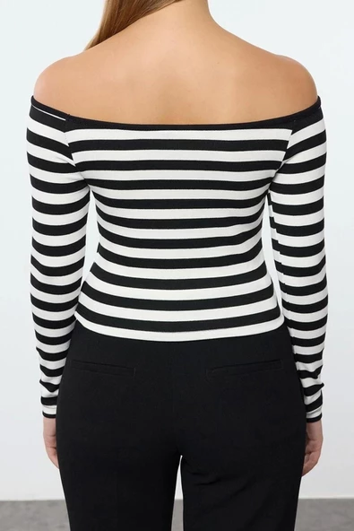 Stil Kadın Soft Touch Yumuşak Kumaşlı Fitted Vücuda Oturan Esnek Bluz Crop Örme Slim Kalıp Düşük Kol - 4