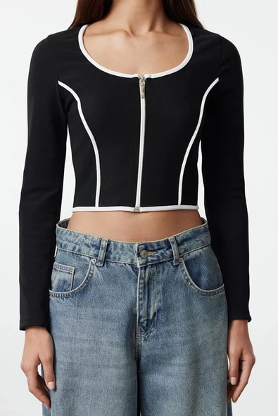 Stil Kadın Kontrast Biye Detaylı Fitted Vücuda Oturan Esnek Bluz Standart Örme Regular Kalıp - 3