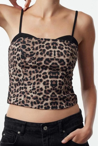 Stil Kadın Askılı Bralet Detaylı Leopar Desenli Crop Bluz Regular Dokuma Regular Kalıp İnce Askılı