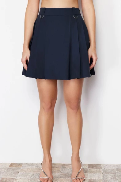 Moda Regular Düz Desen Günlük Mini Boy Pileli Toka Detaylı Mini Dokuma Etek