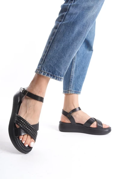 Kadın Hakiki Deri Bilekten Bağlamalı Topuksuz Rahat Taban Sandalet - 6