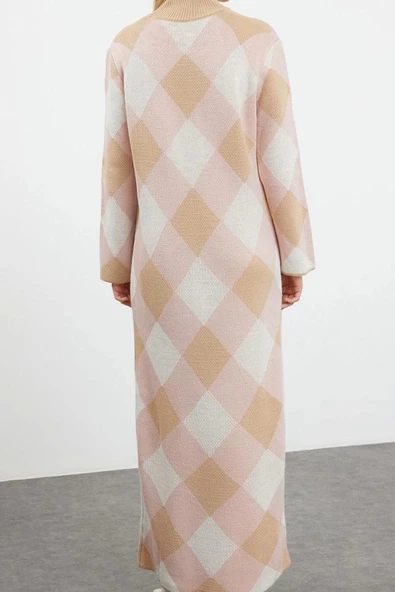 Moda Stil Relaxed Dik Yaka Maxi Boy Tesettür Renk Bloklu Baklava Desenli Triko Elbise - 5