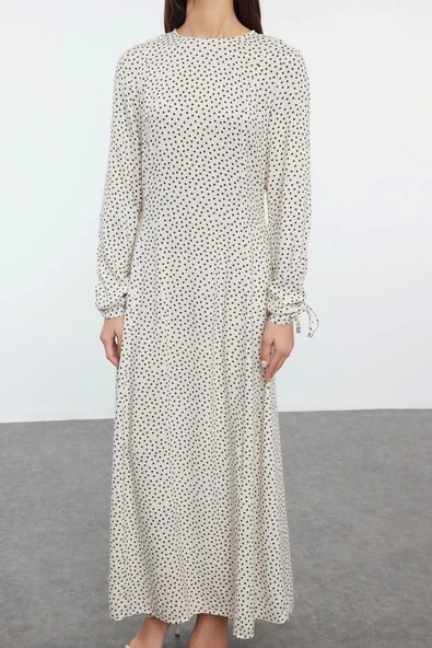 Moda Stil Regular Bisiklet Yaka Maxi Boy Tesettür Puantiye Desenli Dokuma Elbise - 3