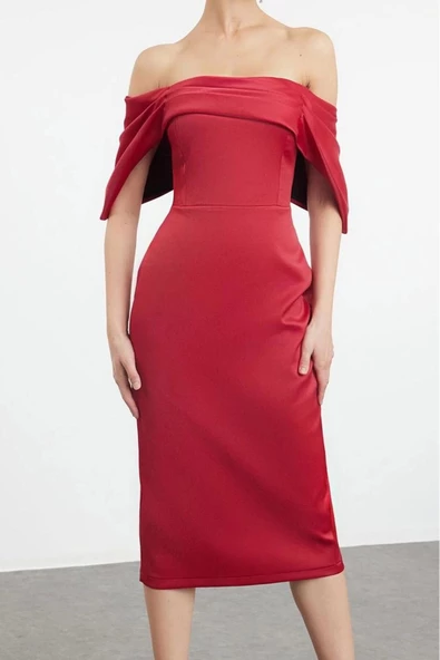 Moda Stil Fitted Carmen Yaka Midi Boy Vücuda Oturan Saten Dokuma Elbise