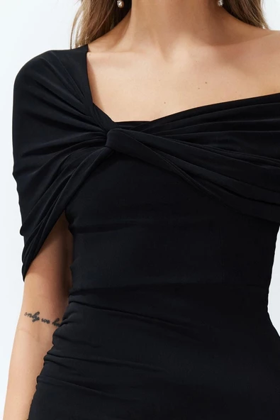 Moda Stil Fitted Asimetrik Yaka Midi Boy Örme Şık Abiye Elbise - 6