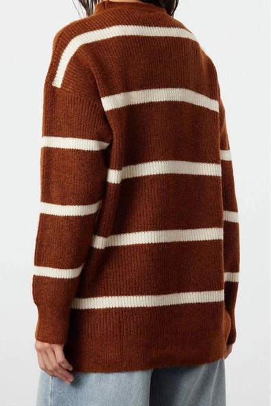 Kadın Modern Tarz Oversize V Yaka Midi Triko Hırka - 4