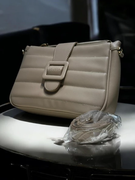 Levidor Özel Renk El Ve Kol Çantası Olarak Tasarlanmış Suni Deri Bayan Omuz Çantası LEVDR.7363930059KUM - Resim 3