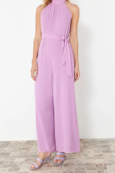Kadın Moda Standart Kol Geniş Paça Halter Yaka Uzun Kuşaklı Maxi Şifon Astarlı Dokuma Tulum