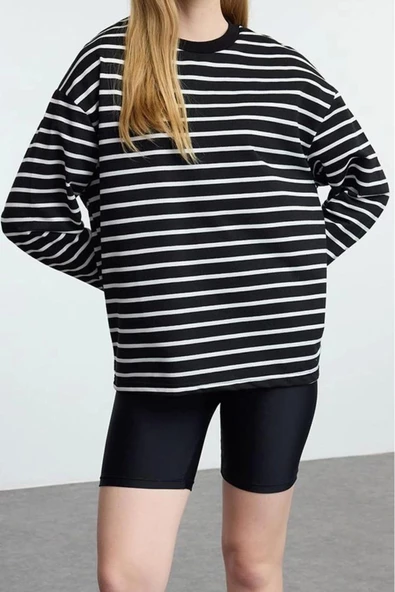 Tarz Oversize Bisiklet Yaka Düşük Kol Uzun Çizgili Geniş Kesim İnce Örme Sweatshirt - 2