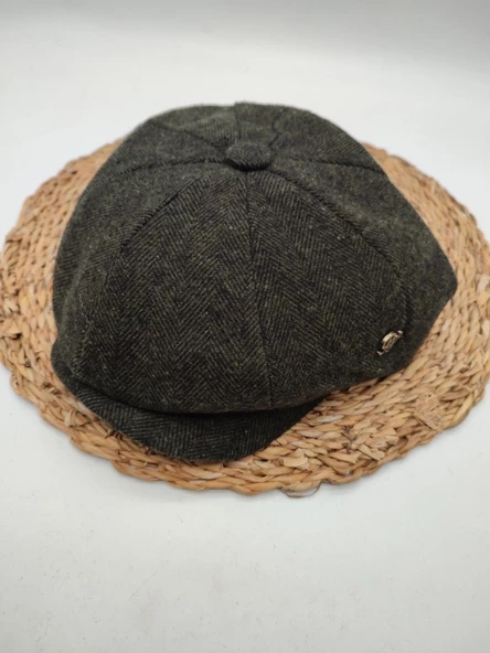 İnce Balık Sırtı Erkek Klasik Kasket Sekiz Parça Yeşil Renk