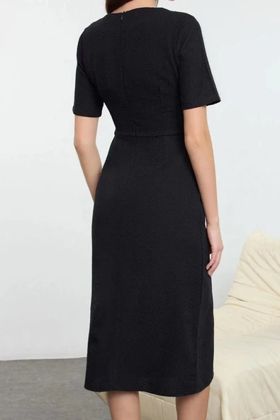 Moda Stil Regular Bisiklet Yaka Midi Boy Kuşaklı A Kesim Tüvit Dokuma Elbise - 5