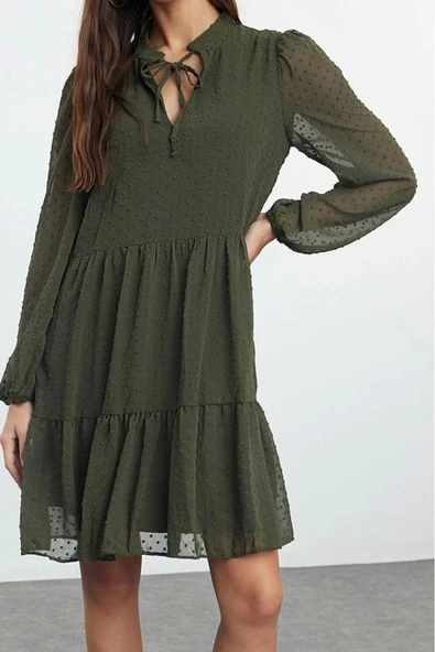 Moda Stil Regular Dik Yaka Mini Boy Düz Geniş Kesim Puantiye Şifon Kumaşlı Dokuma Kışlık Elbise - 1