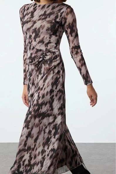 Moda Stil Regular Bisiklet Yaka Maxi Boy Baskılı Büzgü Drape Örme Elbise - 4