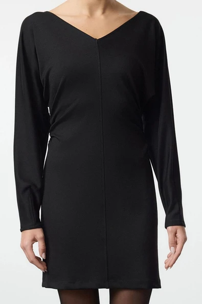 Moda Stil Slim V Yaka Mini Boy Vatkalı Bodycone Vücuda Oturan Örme Elbise