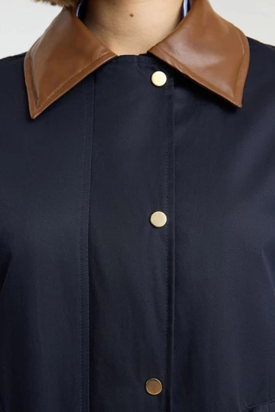 Tasarım Düz Astarlı Yaka Uzun Oversize Dik Kadın Oversize Yakasında Deri Detaylı Trençkot - 2