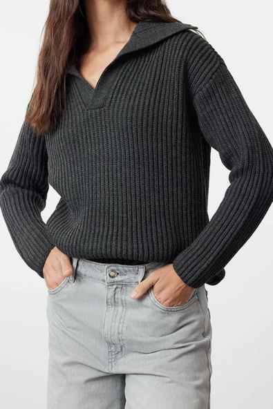 Stil Modern Kadın Regular Düşük Kol Devrik Yaka Basic Triko Kazak