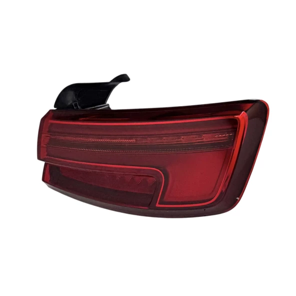 STOP A3 SEDAN 17-20 DIŞ RH (LEDLİ) ürün görseli 1